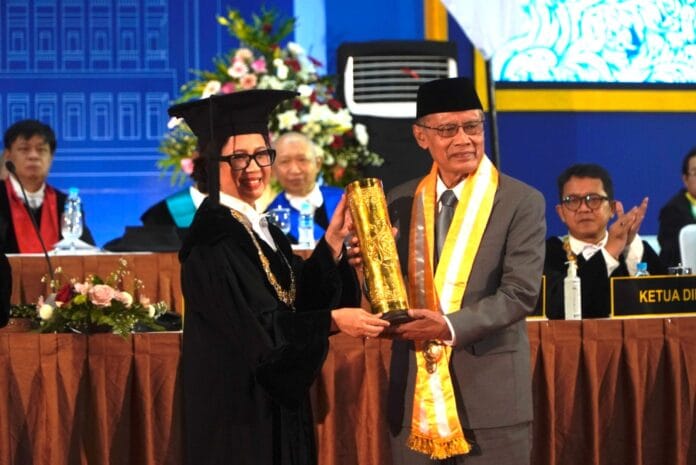 UGM Berikan Anugerah Hamengkubowono IX